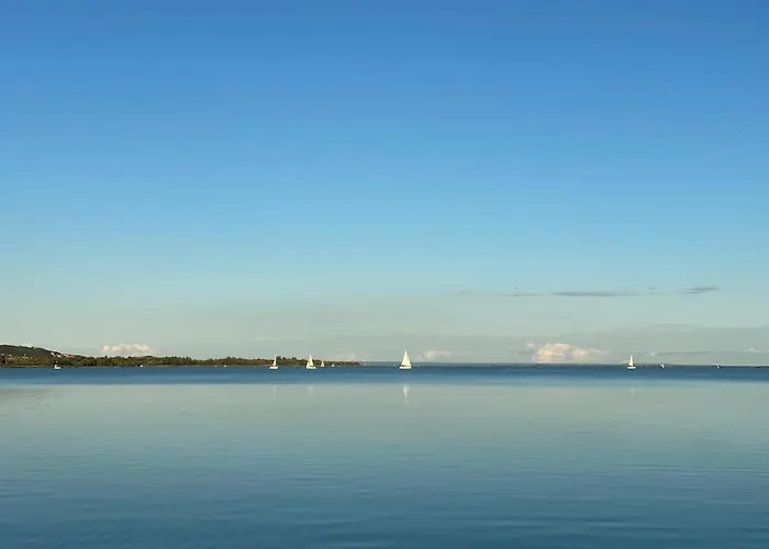 Royal Aquamarine - Lakeside Luxury Flat At Balaton