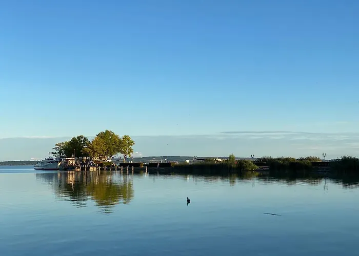 Appartamento Royal Aquamarine - Lakeside Luxury Flat At Balaton *